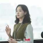 kim-go-eun-transforms-into-an-accountant